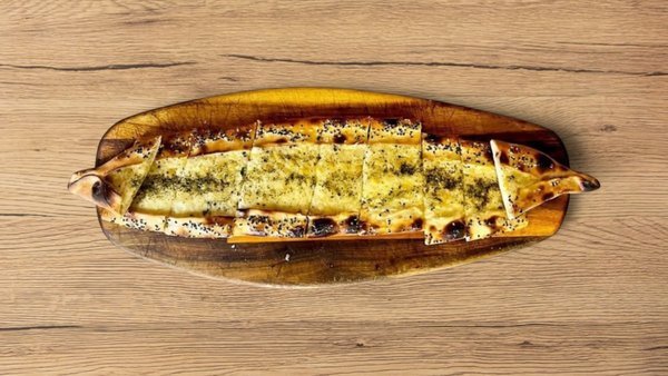 Kaşarlı Pide