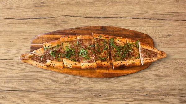 Kıymalı Pide