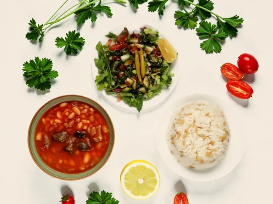 Kuru Fasulye · Pilav · Salata